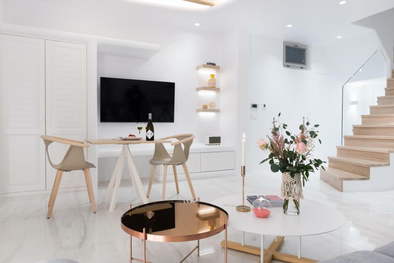 Emfasis Luxury Villa Fira  Luaran gambar